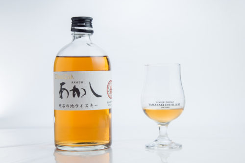 ホワイトオーク 地ウイスキーあかしをレビュー！コスパも良好で料理に良く合う トコログ